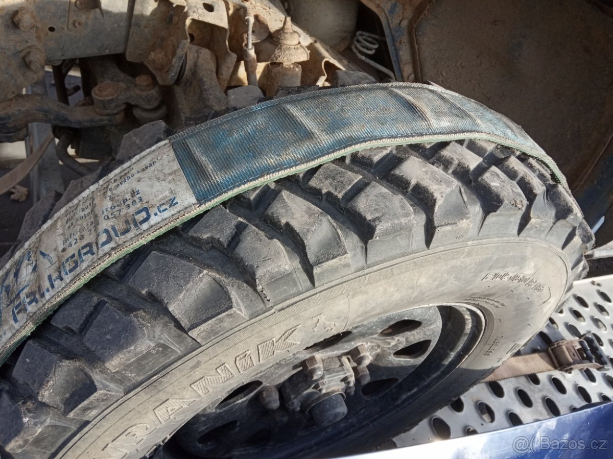 Náhradní díly Nissan d22 navara - 4