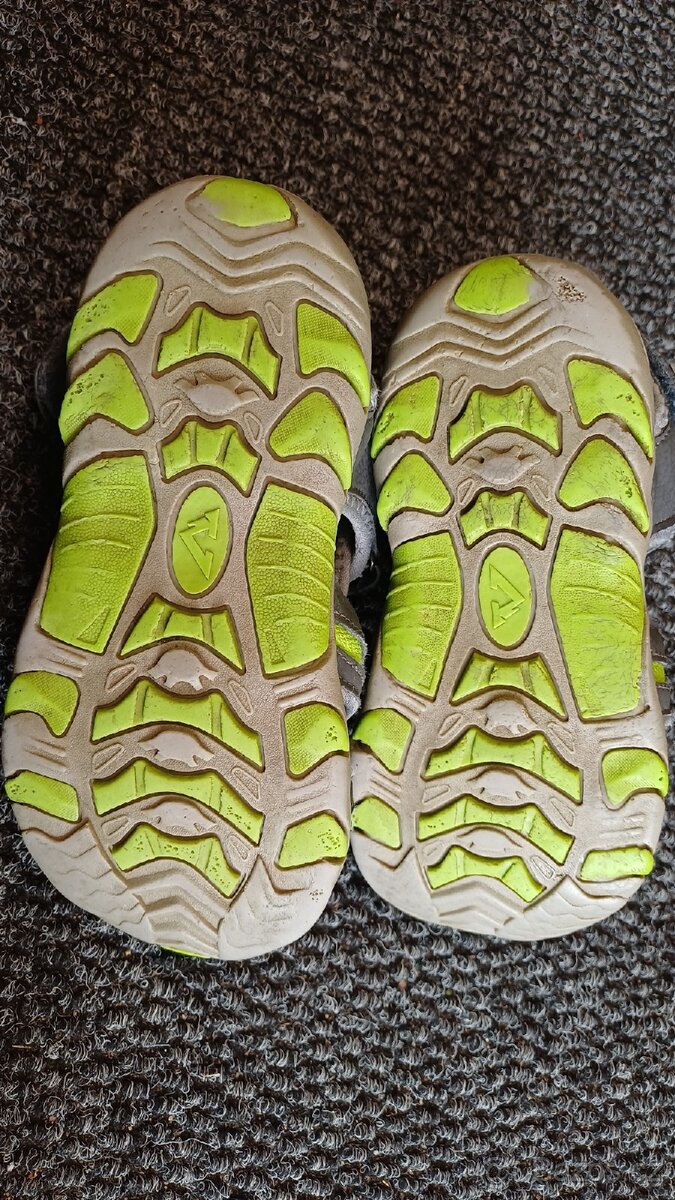 Dětské sandále s ochranou špičky - 4