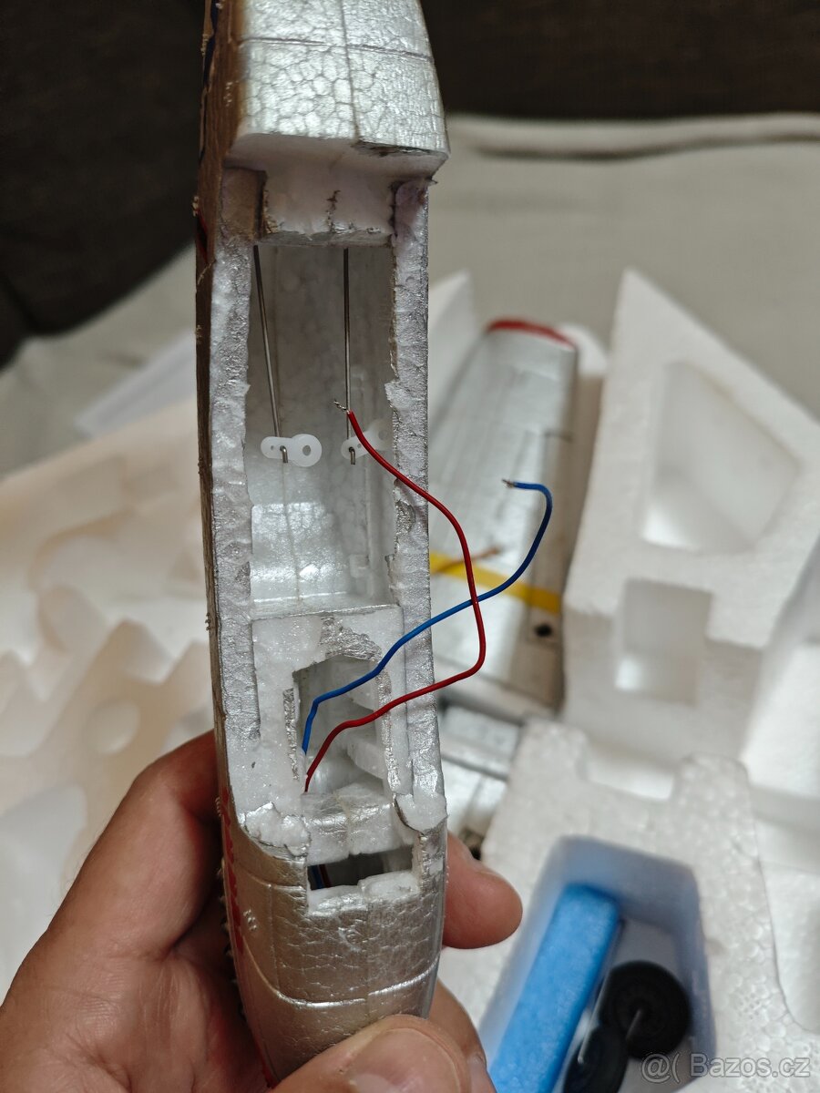 RC MUSTANG 400mm - 4