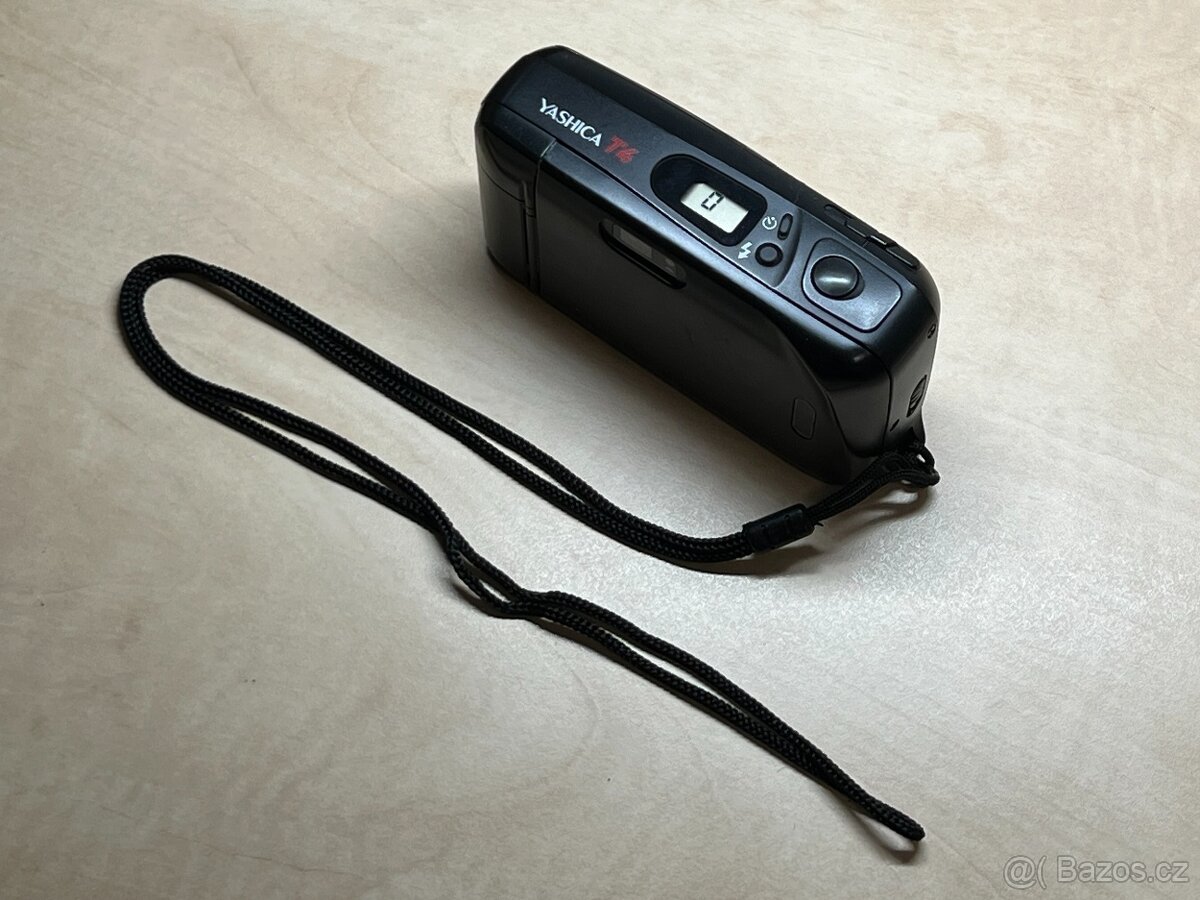 Yashica T4 - 4