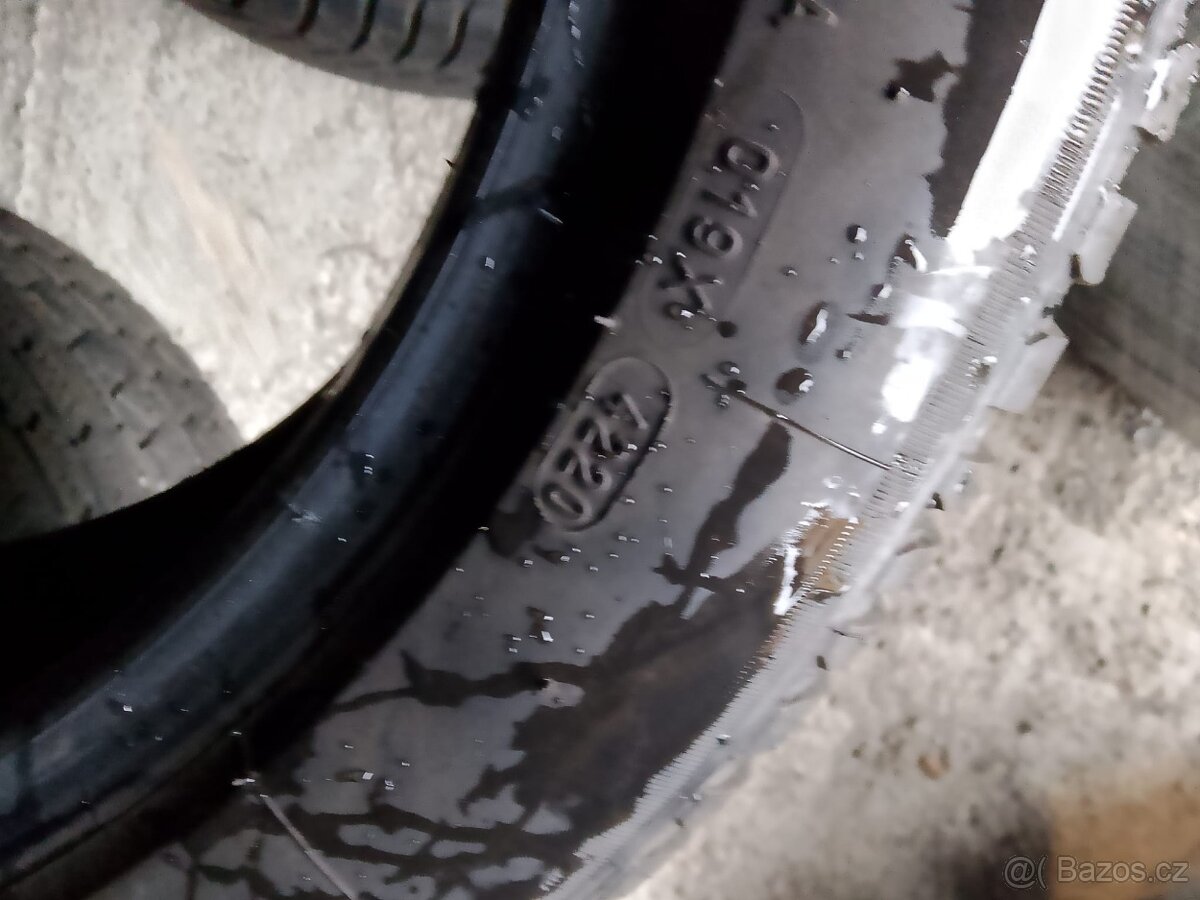 205/55/17 95v BF Goodrich - zimní pneu 2ks - 4