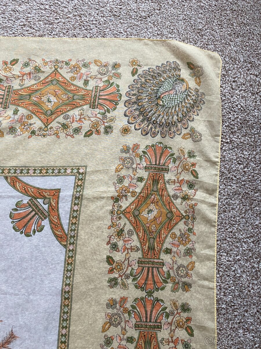 Nový dámský italský šátek s motivem páva - 120 x 120 cm - 4