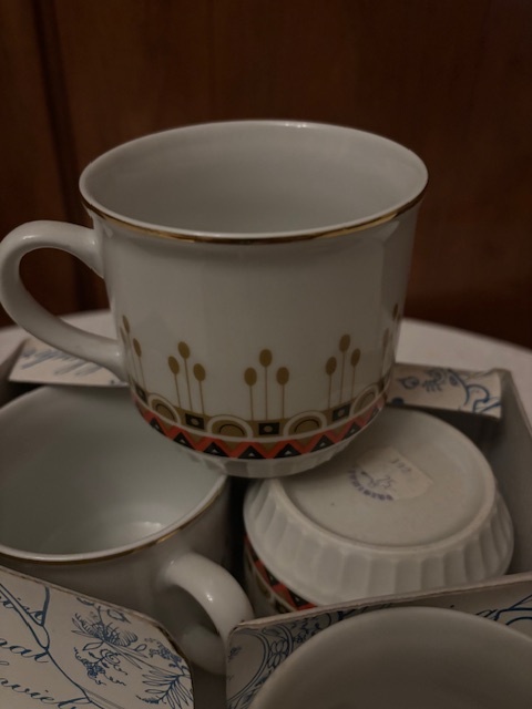 Karlovarský porcelán sada retro hrnků v originalní krabici - 4