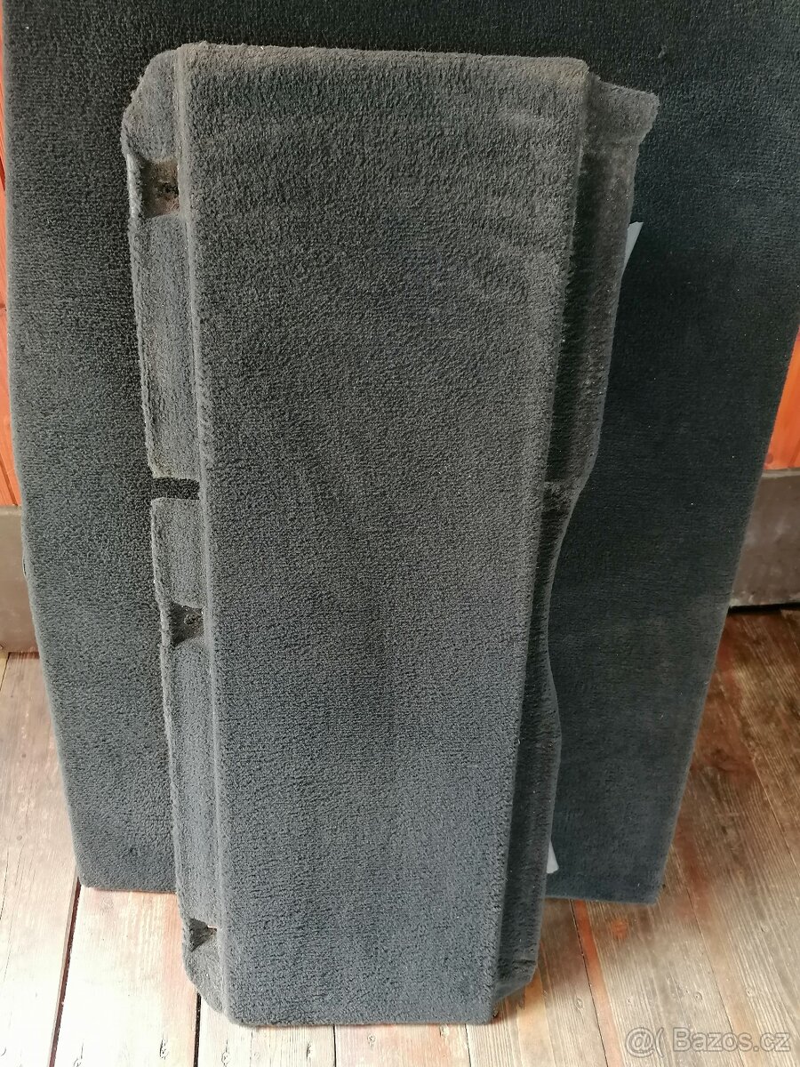 BMW E46 touring -černá podlaha kufru - 4