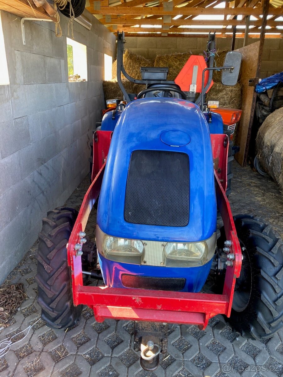 Prodám malotraktor Mahindra 254-1 - 4