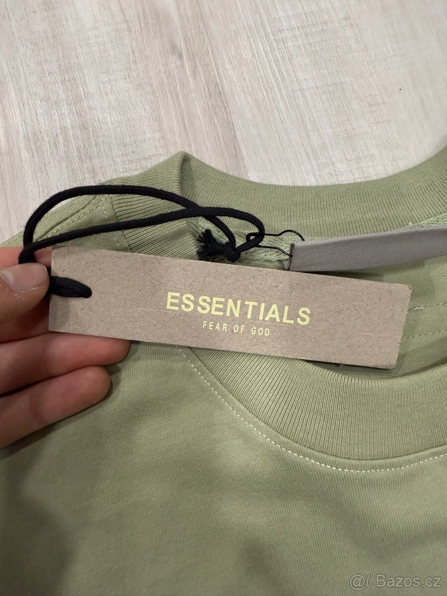 Essentials triko - L - 4