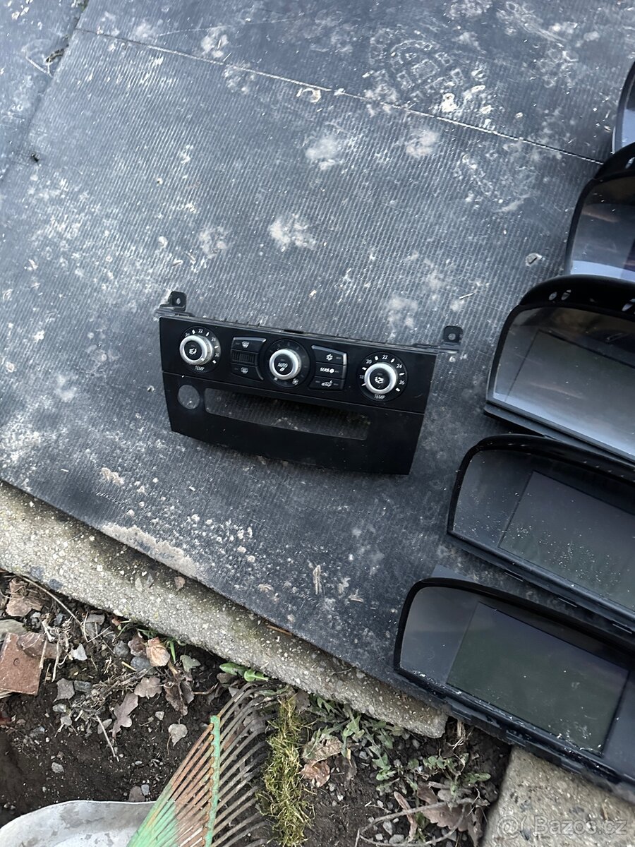 Bmw e60/61 budíky a displej - 4