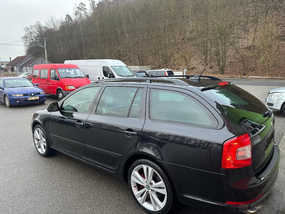 ŠKODA OCTAVIA RS COMBI 2.0TDI DSG 2010 - 4
