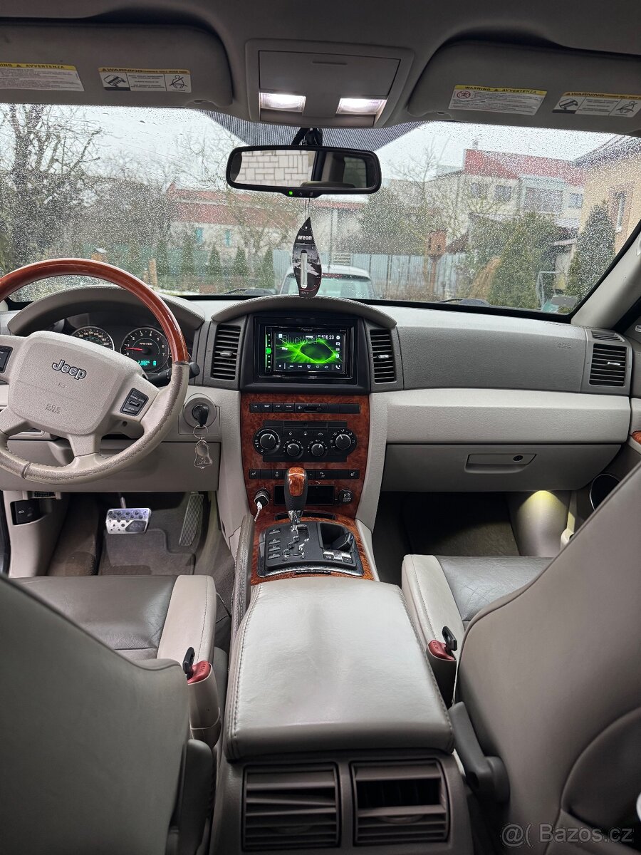 Jeep Grand Cherokee - 4