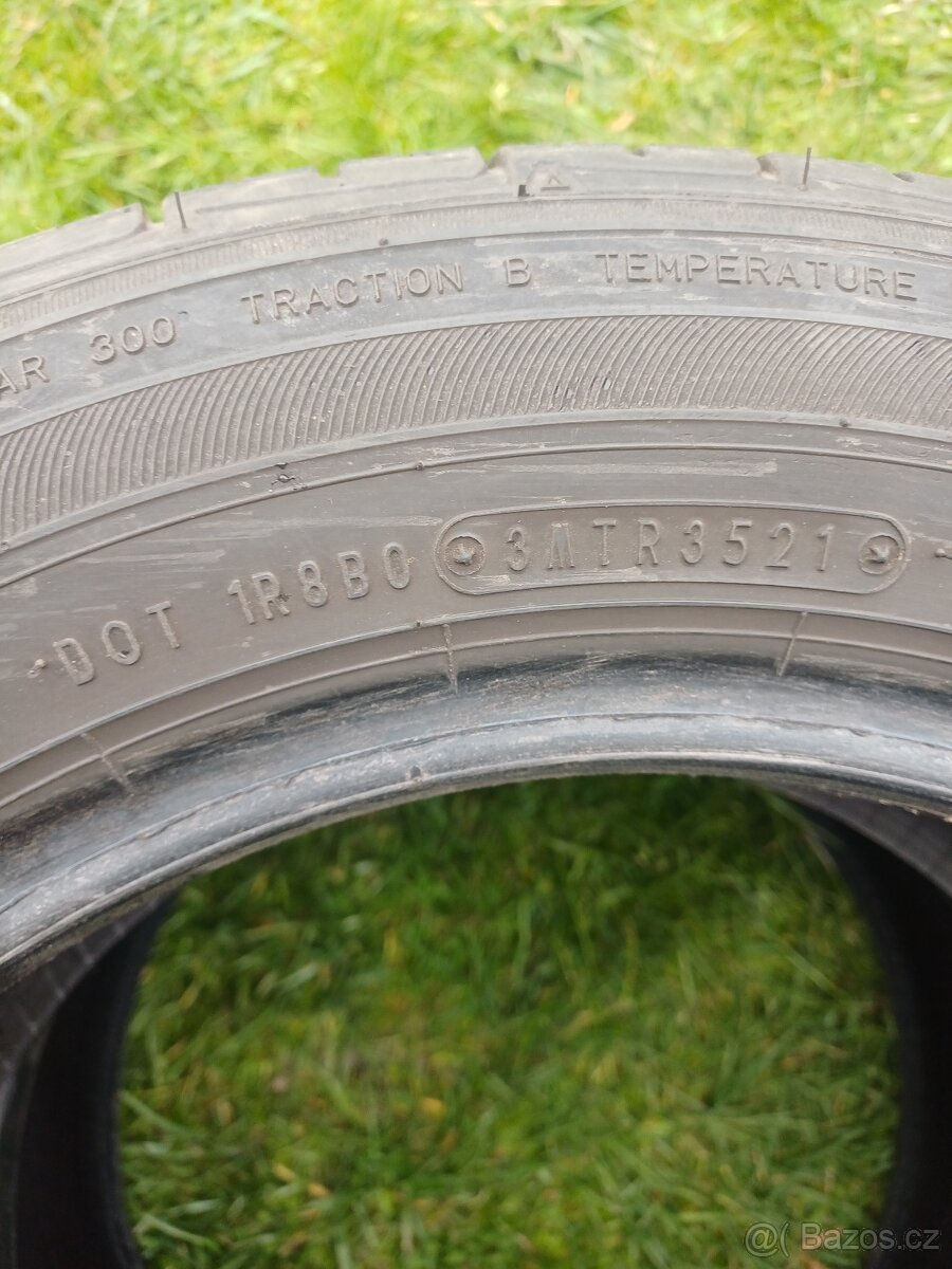 Prodám dvě letní pneu 185/60R14 Sumitomo - 4