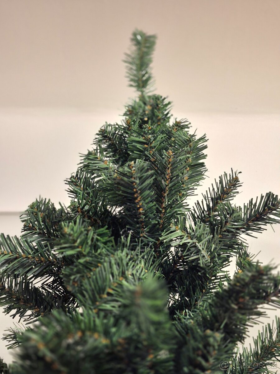 Nový umělý vánoční stromek, 240 cm - 4
