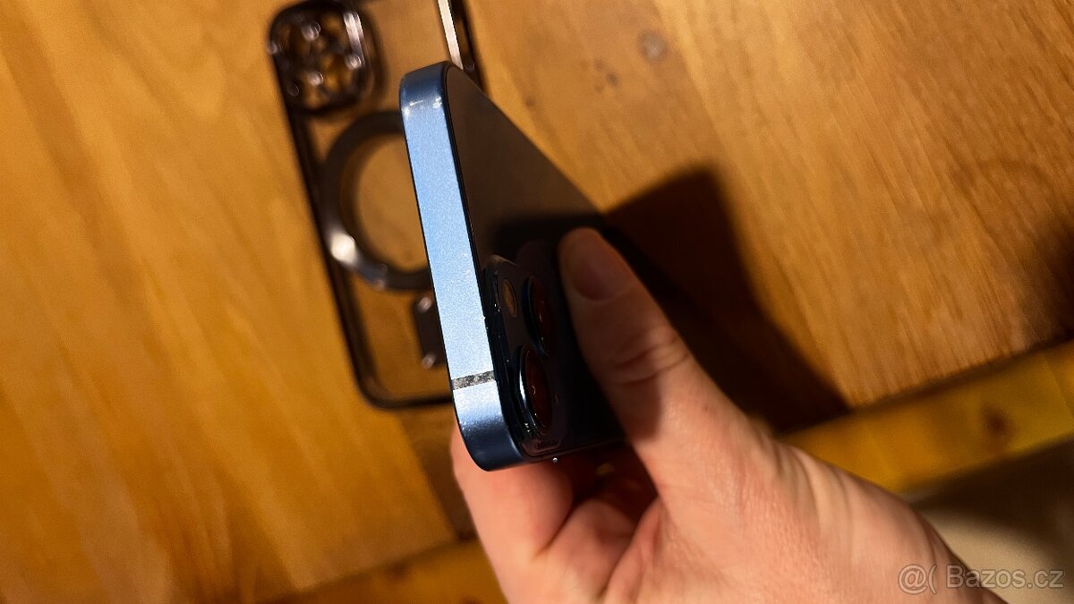 Prodám modrý iPhone 13 mini 128GB - 4