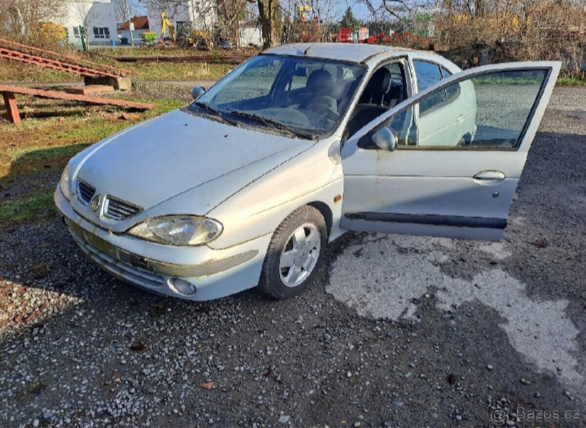 Díly z Megan 2x - 4