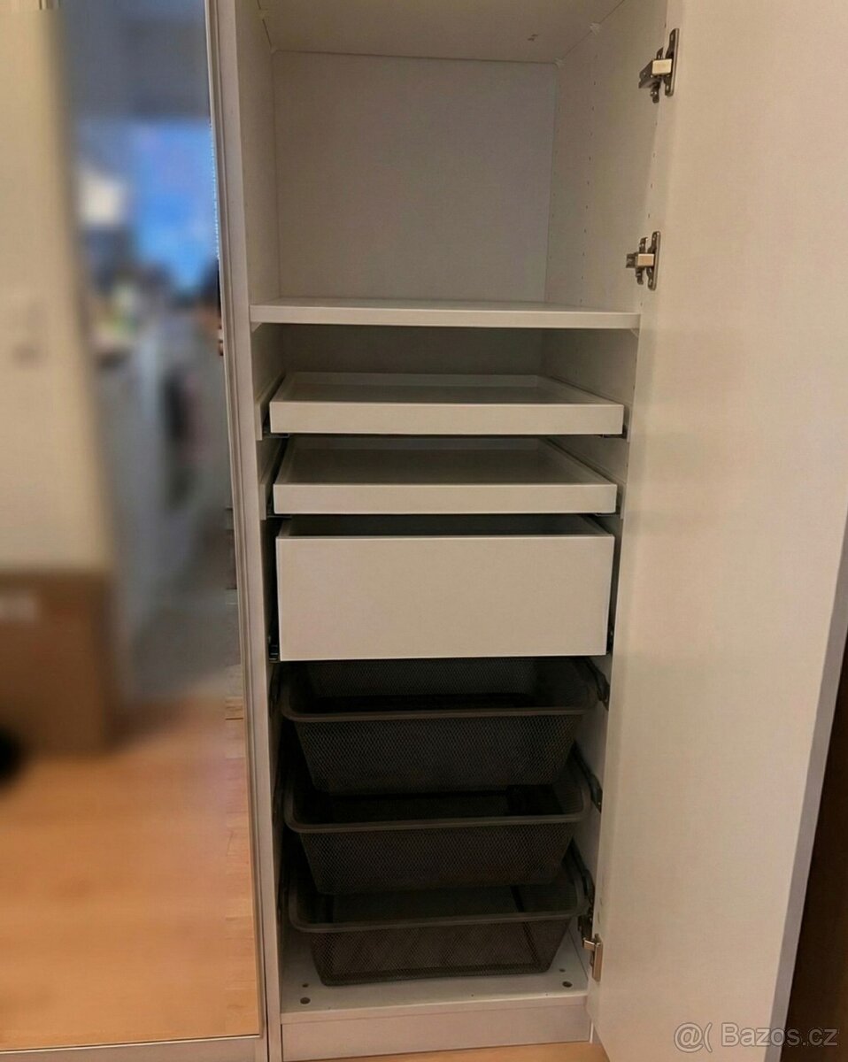 IKEA - 4