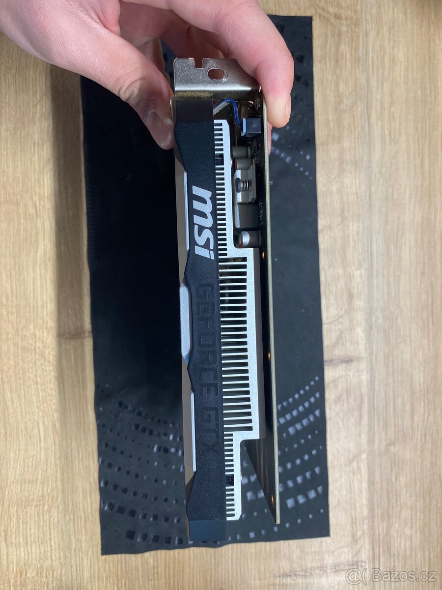 MSI GeForce GTX 1650 VENTUS XS - 4