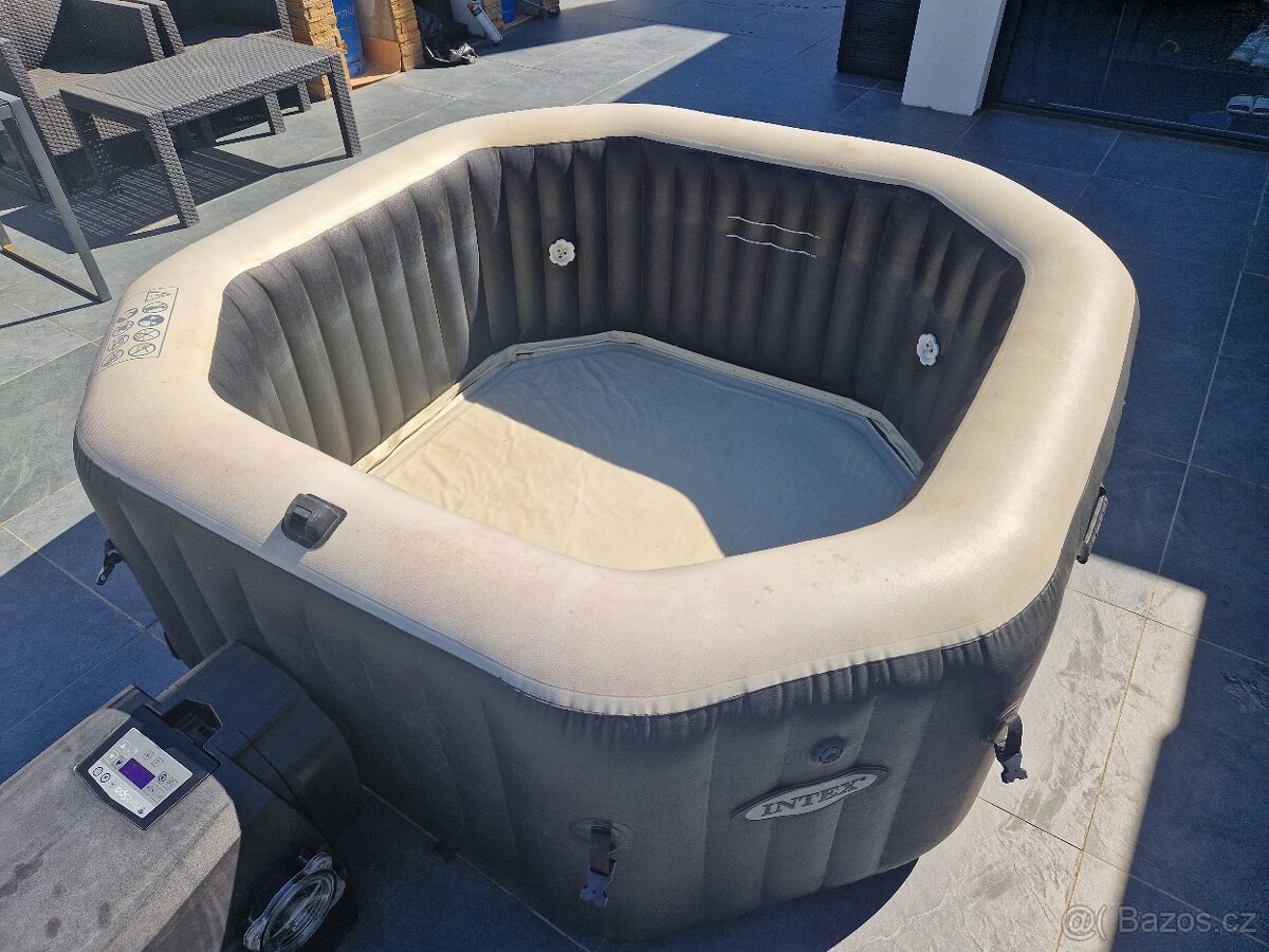 Vířivka Intex pure spa - 4