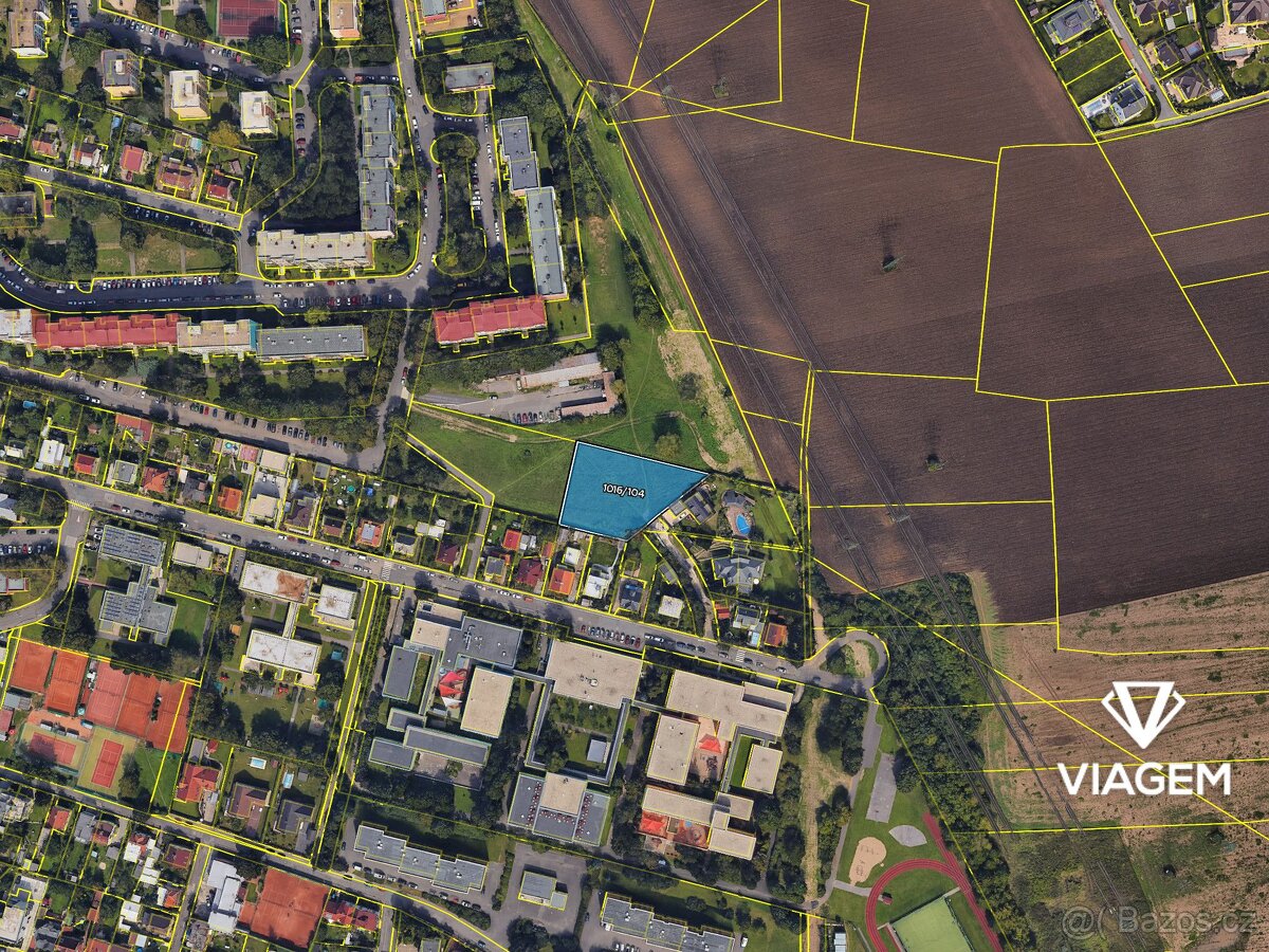 Stavební - komerční 2 300 m² - 4