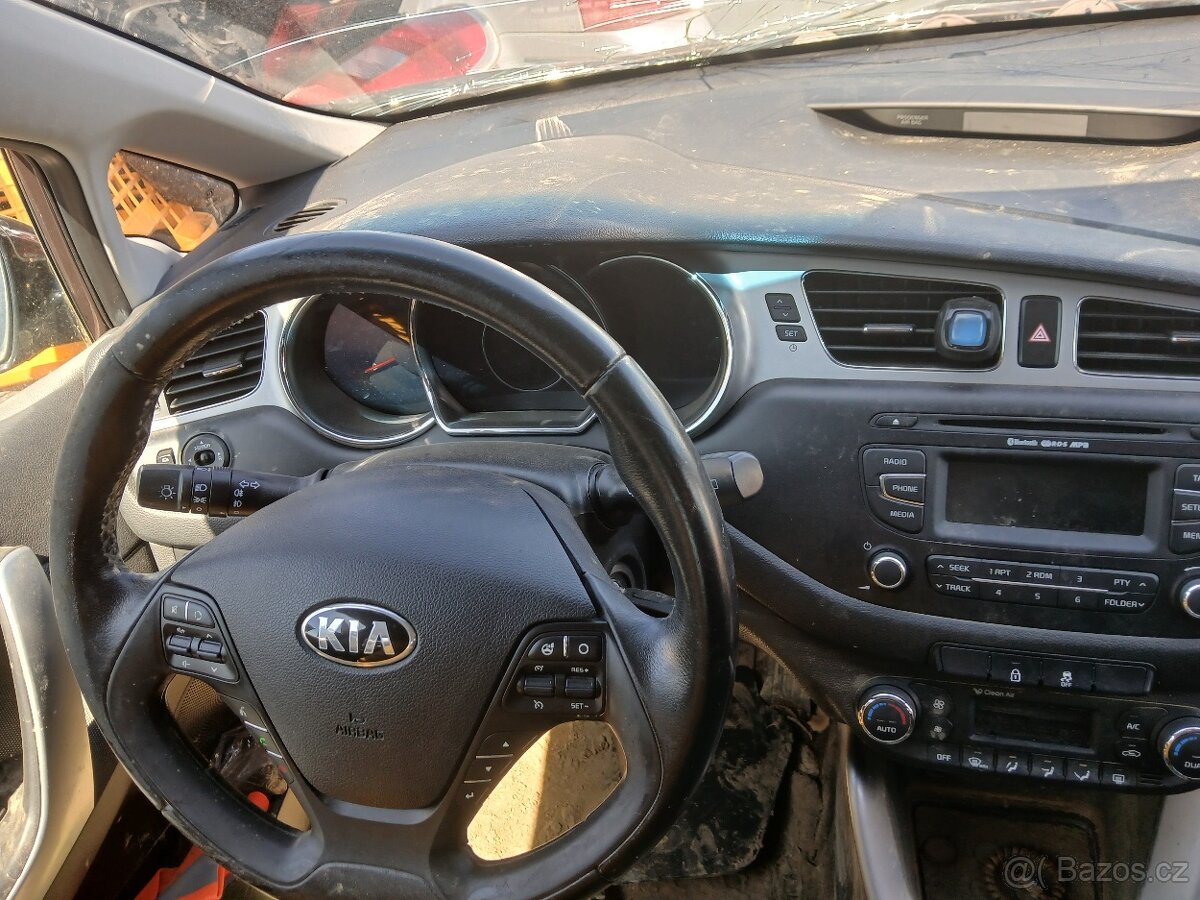 Kua ceed  1.6 99kw  2012 - 4