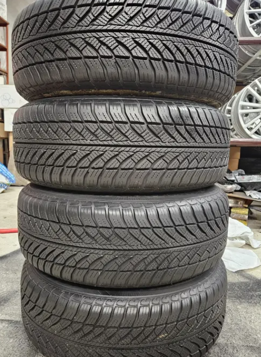 ZIMNÍ KOMPLET 16" BMW ET31 7J 5X120 + 205/60 R16 - 4