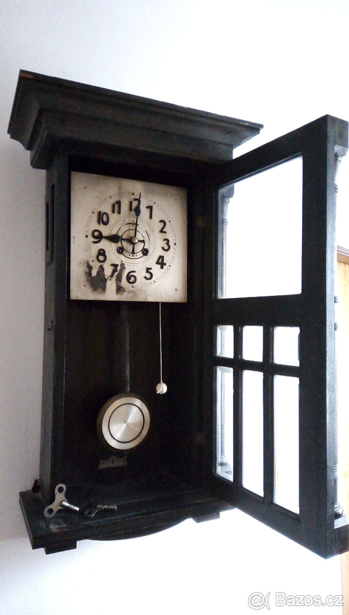 Dřevěné nástěnné hodiny - pendlovky Kienzle - 4