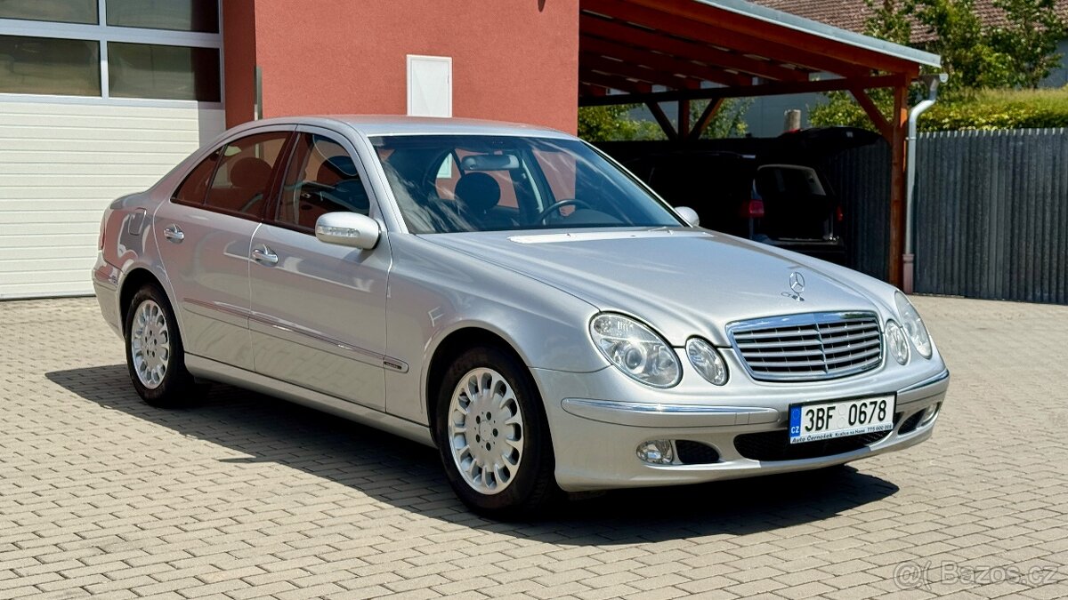 Mercedes-Benz Třídy E //220CDi//110kW//ELEGANCE//TOP STAV// - 4
