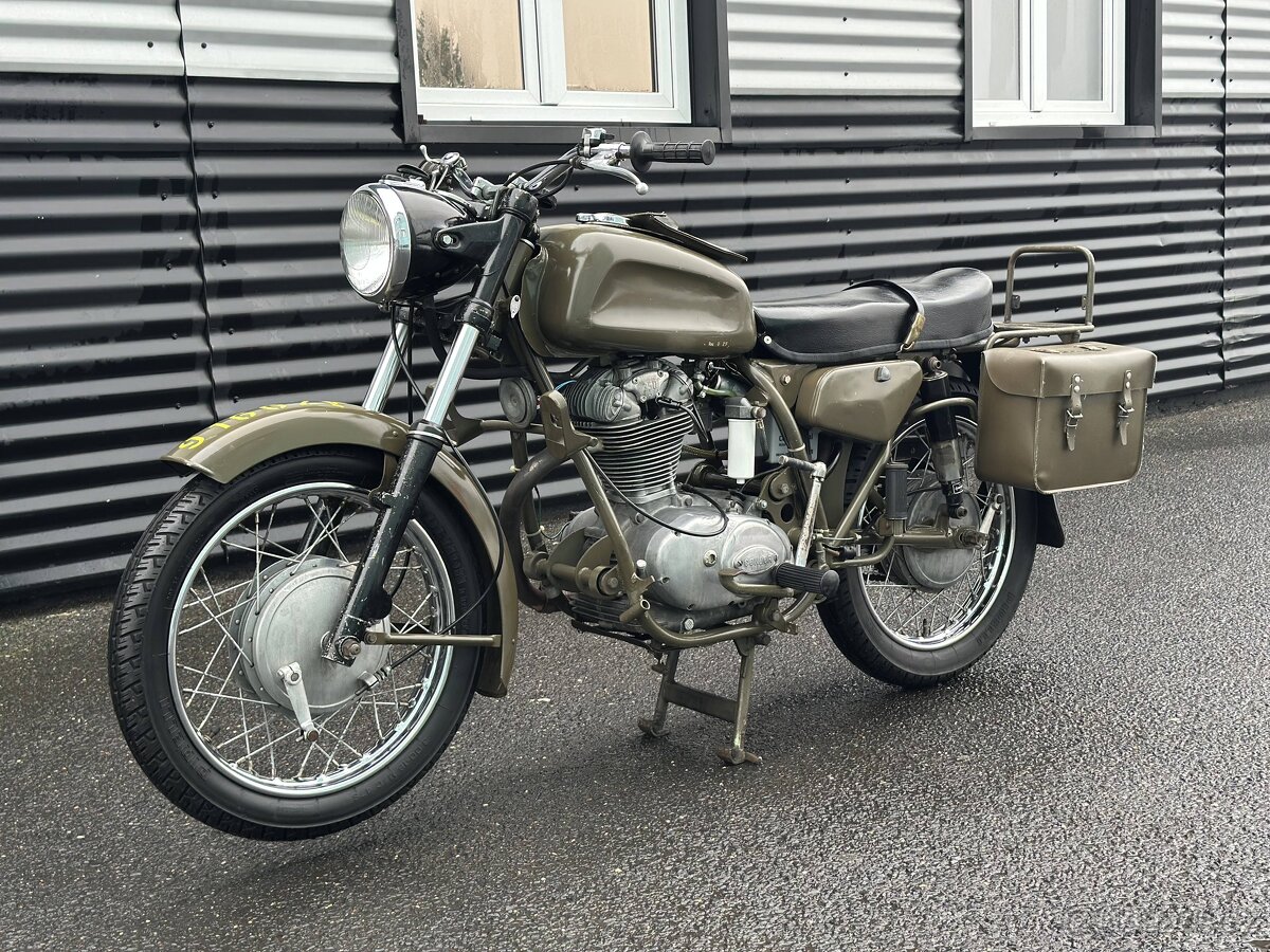 Condor A350 1975 - 4