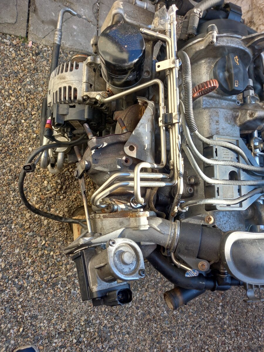 Škoda octavia 2 motor 1.2 tsi 77kw - 4