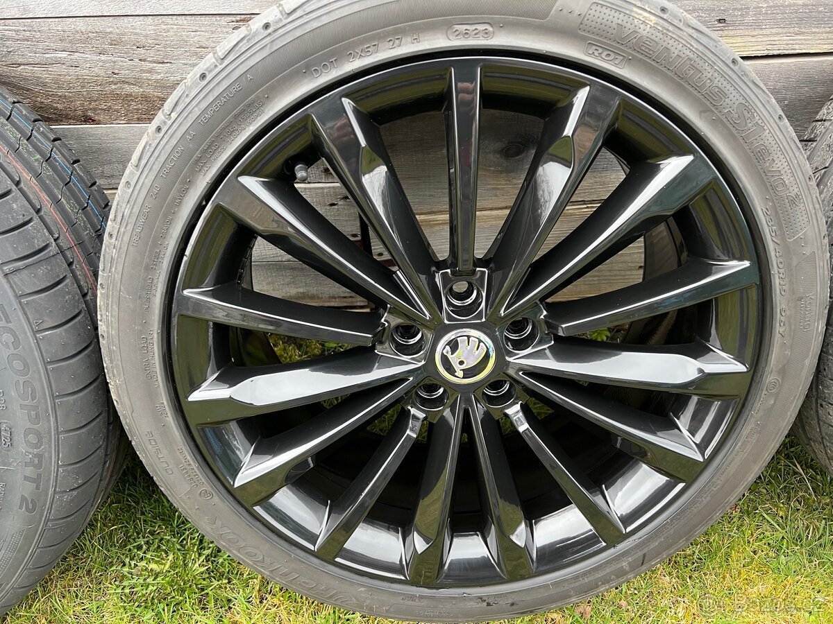 5x112 r19 et44 trinity Superb - 4