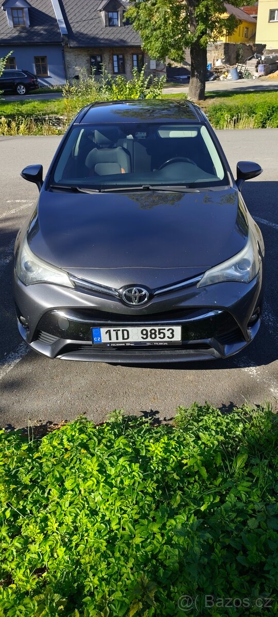 Prodám Toyotu Avensis 2.0D combi 2016 - 4