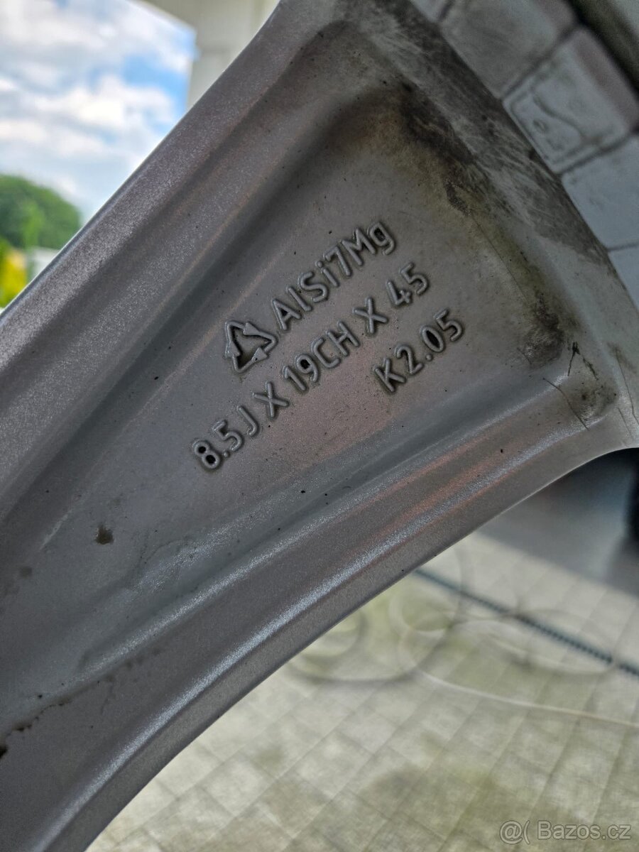 Alu kola Range Rover 255/55/19