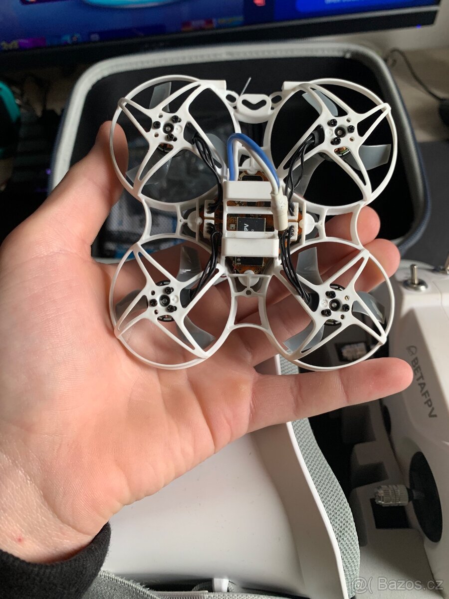 Dron Meteor75 Micro FPV Quadcopter - 4