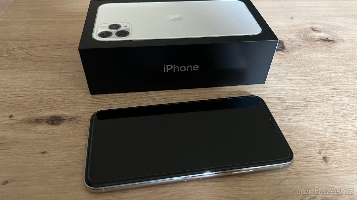 Apple iPhone 11 Pro Max 256GB, příslušenství, 4990Kč - 4