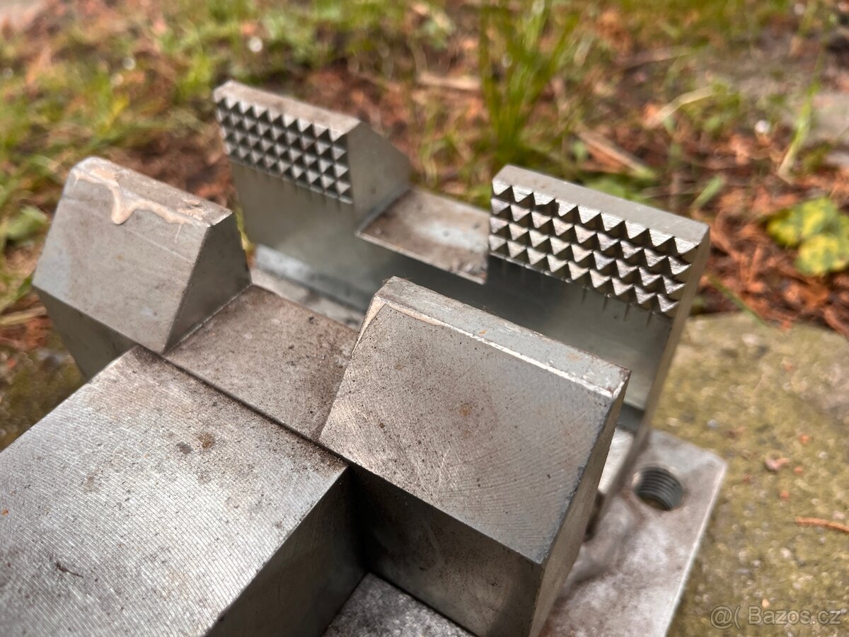 Strojní svěrák – REZERVACE PÁTEK - 4