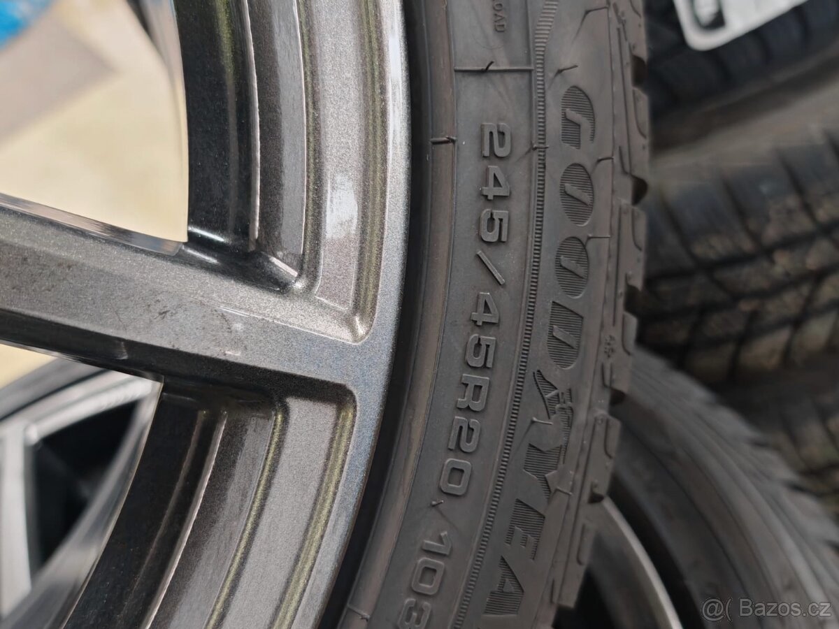 Prémiová sada Lexus 20" + zimní Goodyear UltraGrip - 4