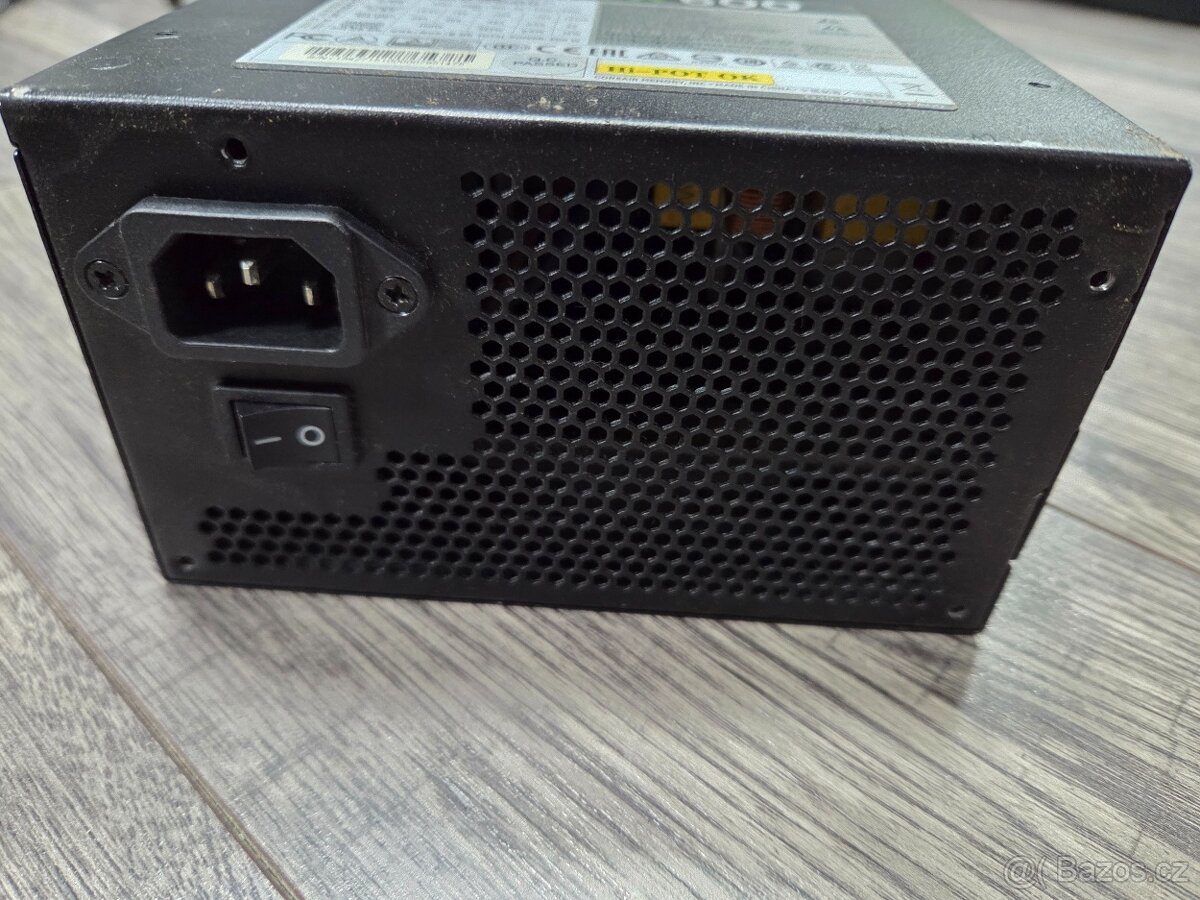 Zdroj Corsair cx600 - 4