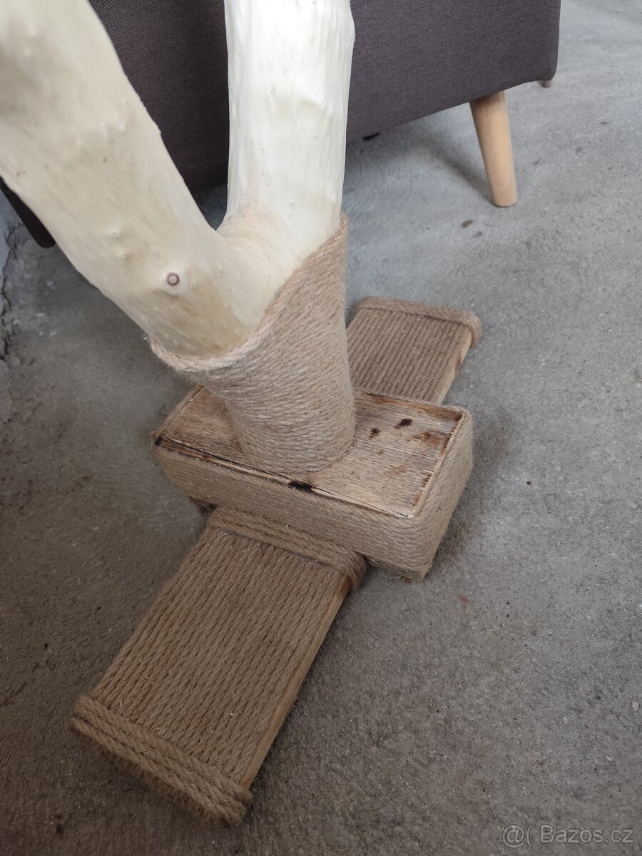 Kočičí strom/škrabadlo - 4