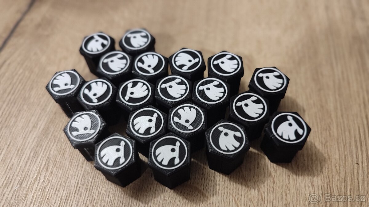 Kryty středu kola a víčka šroubů - 4