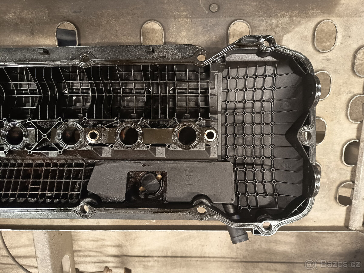 BMW E46 VÍKO VENTILŮ M54 - 4