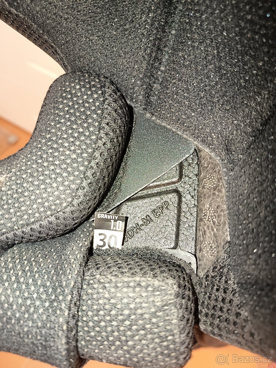 Cyklistická MTB helma - 4