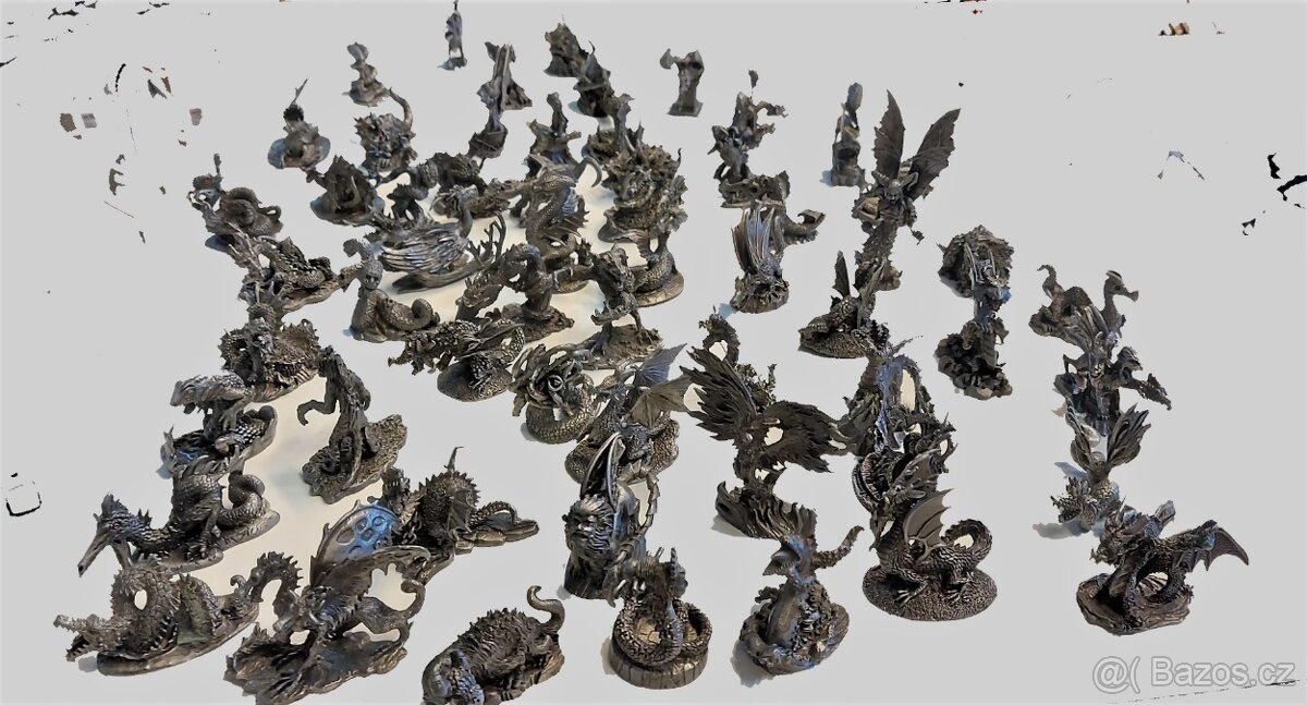 sbírka kovových figur draků - 4