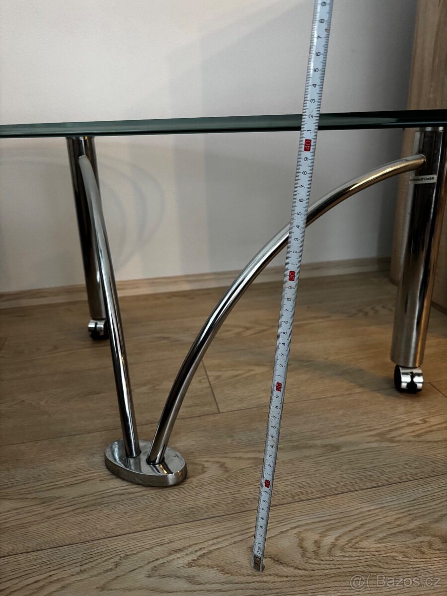 Konferenční stůl / stolek oválný a skleněný - 4