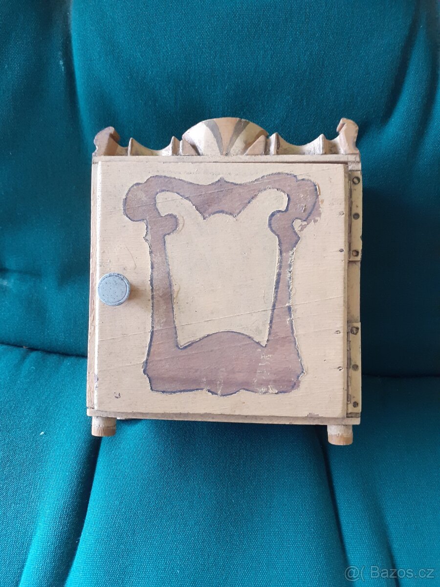 Retro nález na půdě - 4