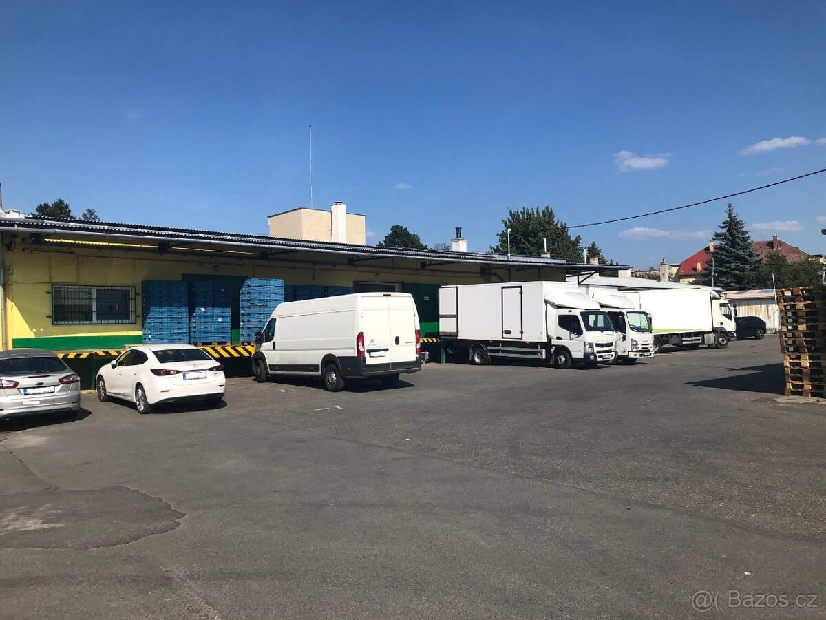 ranní a denní práce ve skladu potravin - 4