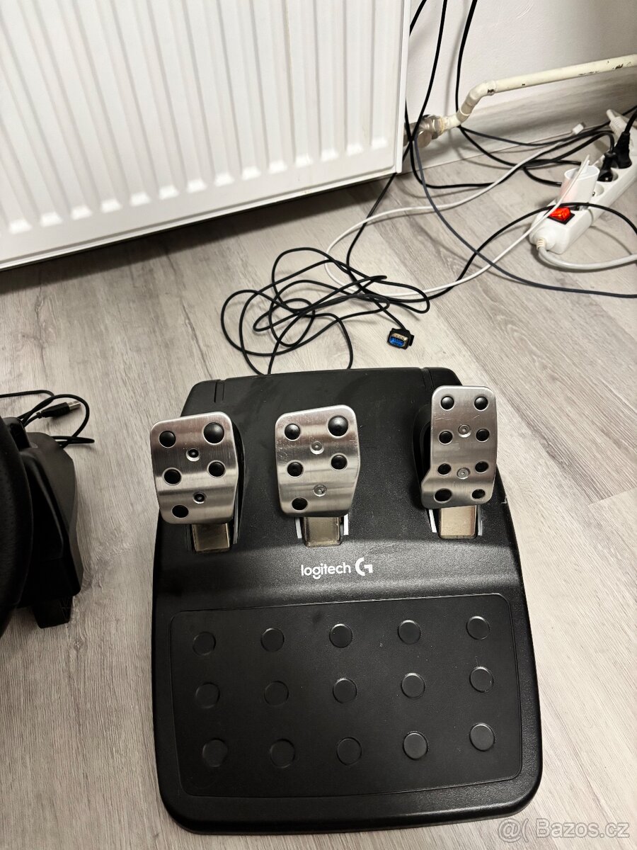 Logitech G29 volant - 4