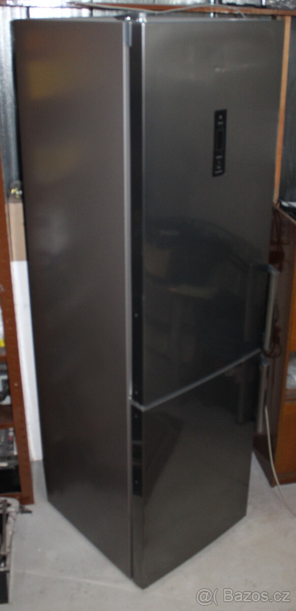 Kombinovaná chladnička Whirpool WNF9T2ZXH v: 200cm - 4