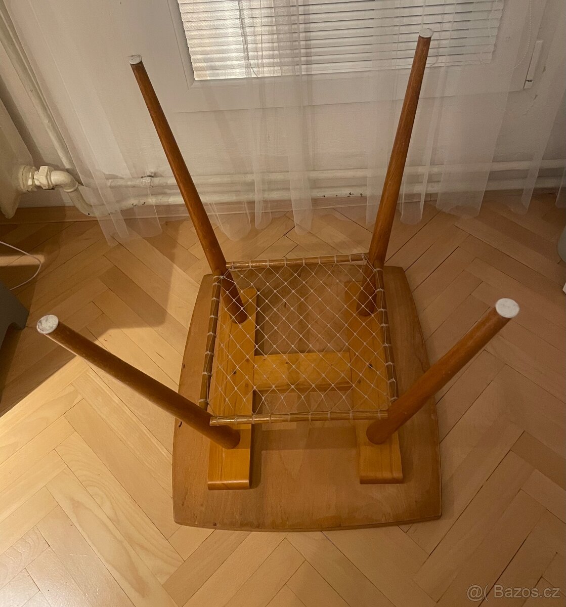 Konferenční stolek - 4