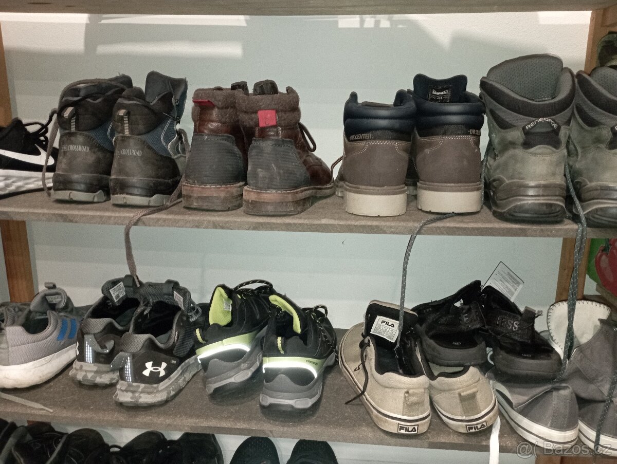 BOTY po synech - BEDNA BOT - výborný stav - 4