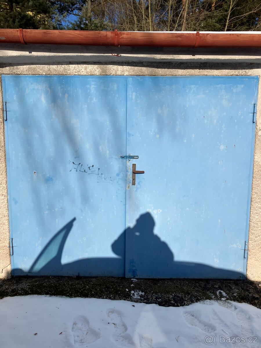 Garáž k pronájmu - 4