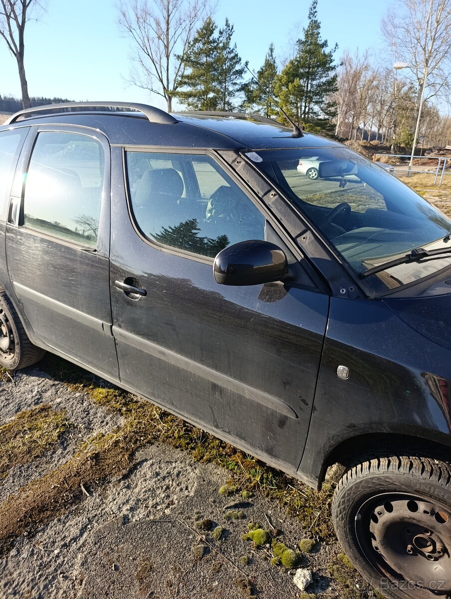 Škoda Roomster prodám díly 2006 - 4