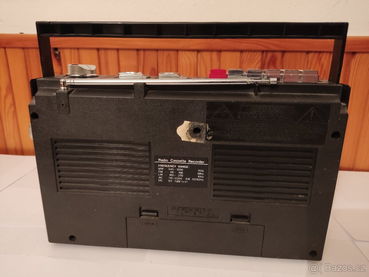 Retro rádio–magnetofon LEVIS / MEGATONE (90. léta) - 4